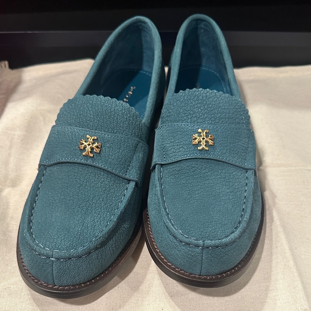 NWT Tory Burch Classic Loafer